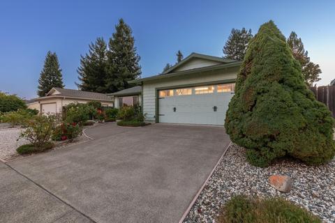442 Eileen Dr, Sebastopol, CA 95472 photo 2