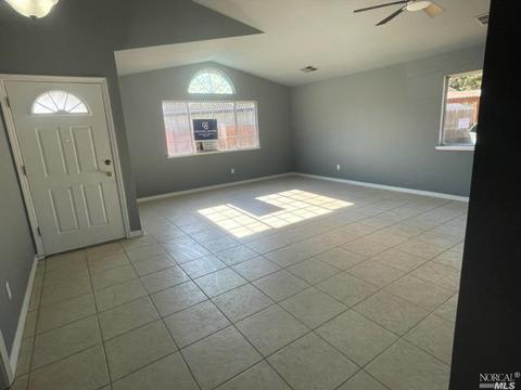 1950 Dailey Ct, Dixon, CA 95620 photo 3