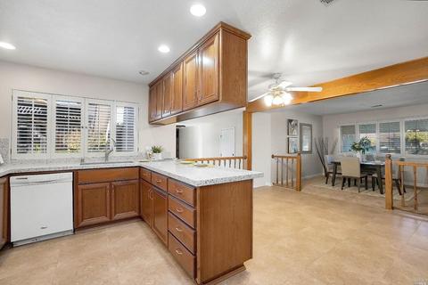 2907 Owens Ct, Fairfield, CA 94534 photo 10