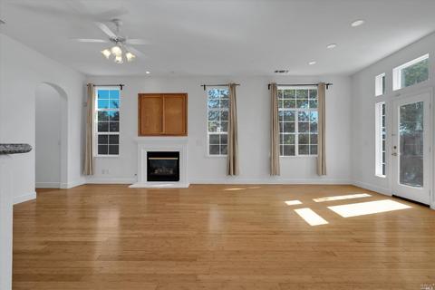 7309 Hapsburg Crown Ct, Vallejo, CA 94591 photo 7