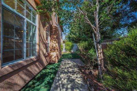 7309 Hapsburg Crown Ct, Vallejo, CA 94591 photo 32