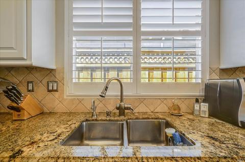 1243 Eagle Dr, Windsor, CA 95492 photo 20