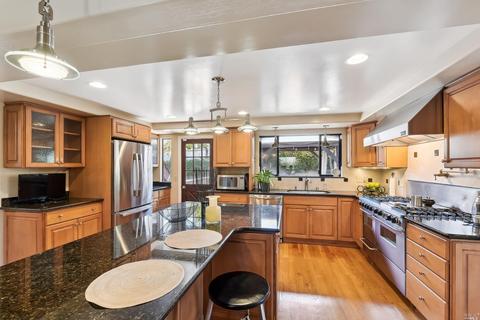 110 Rincon Way, Vallejo, CA 94590 photo 4