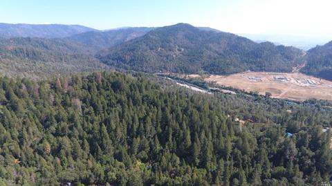 18941 Ridgeway Hwy, Potter Valley, CA 95469