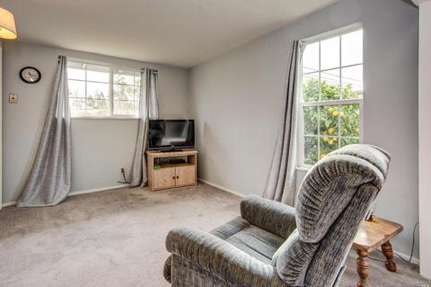 506 Diana Dr, Vallejo, CA 94589 photo 8