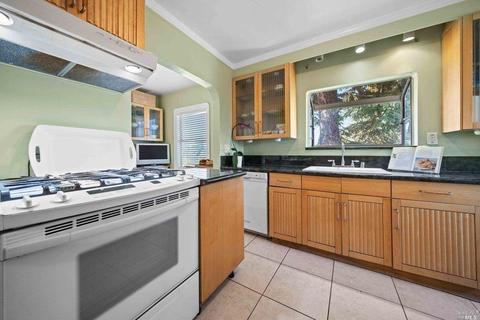 44 D St, Vallejo, CA 94590 photo 17