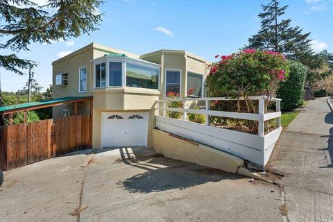 44 D St, Vallejo, CA 94590 photo 2