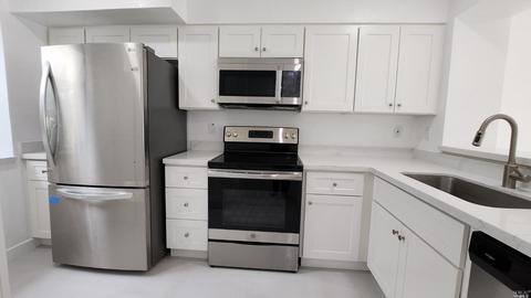 135 Nantucket Ln, Vallejo, CA 94590 photo 7