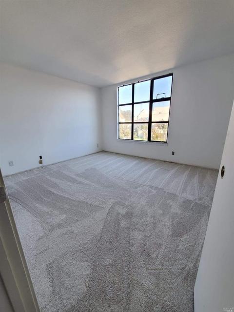 135 Nantucket Ln, Vallejo, CA 94590 photo 20