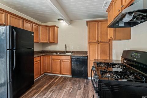 1061 Coronel Ave, Vallejo, CA 94591 photo 9
