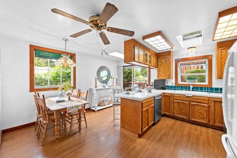 1446 Pine St, Napa, CA 94559 photo 17
