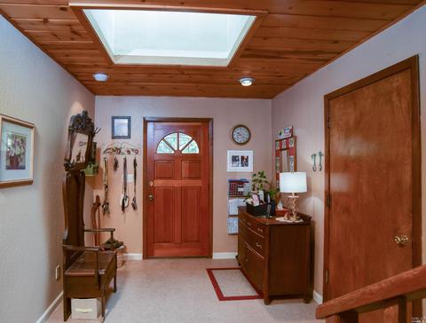 1531 Casteel Dr, Willits, CA 95490 photo 2