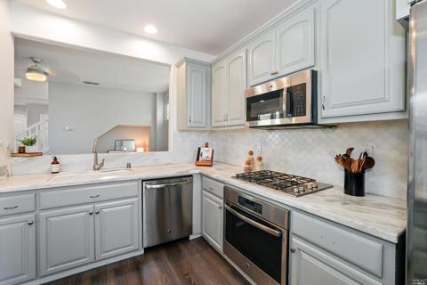 1027 Sanderling Dr, Hercules, CA 94547 photo 9