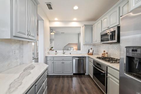 1027 Sanderling Dr, Hercules, CA 94547 photo 8