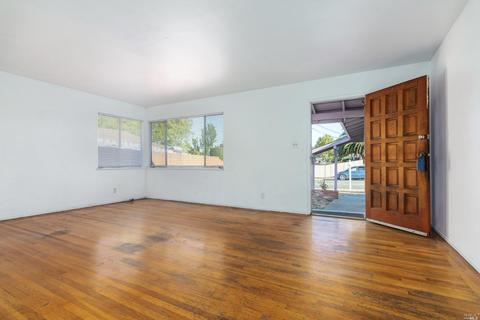 1107 Griffin Dr, Vallejo, CA 94589 photo 6