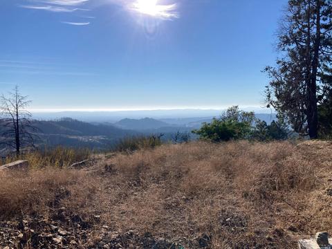8598 Tarwater Rd, Santa Rosa, CA 95404