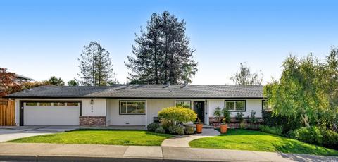 604 Elm Dr, Petaluma, CA 94952 photo 1