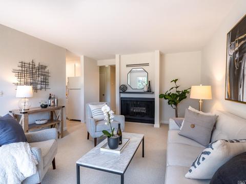24 Anchorage Rd, Sausalito, CA 94965 photo 4