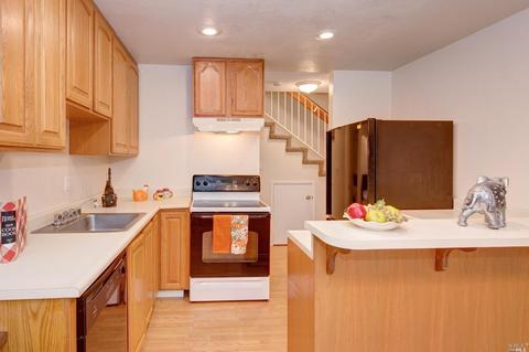 165 Oddstad Dr #9, Vallejo, CA 94589 photo 8