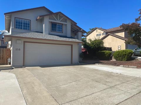 135 Vanessa St, Vallejo, CA 94589 photo 2