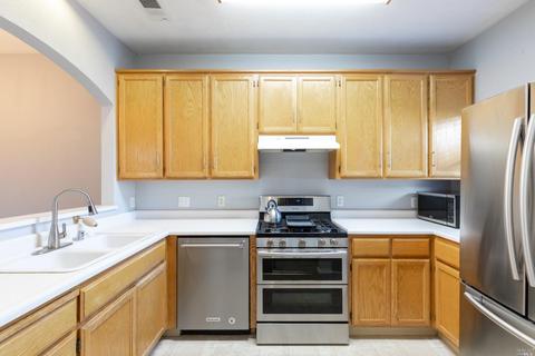 37 Bridgegate Way, Napa, CA 94559 photo 5