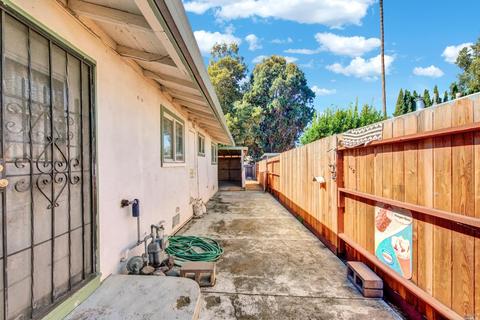275 Lofas Pl, Vallejo, CA 94589 photo 4