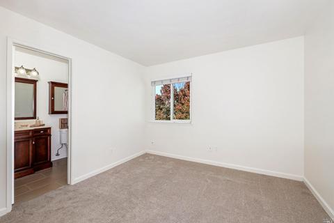 240 Courtyards E, Windsor, CA 95492 photo 9