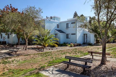 240 Courtyards E, Windsor, CA 95492 photo 17