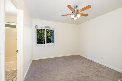 240 Courtyards E, Windsor, CA 95492 photo 7