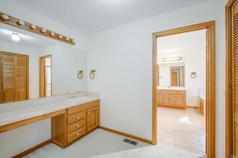 560 Walten Way, Windsor, CA 95492 photo 32