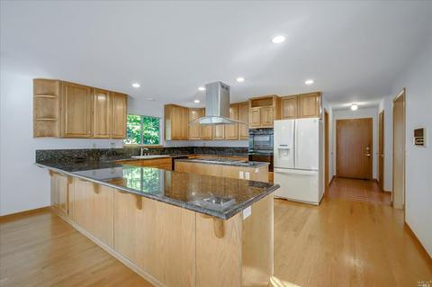 560 Walten Way, Windsor, CA 95492 photo 18