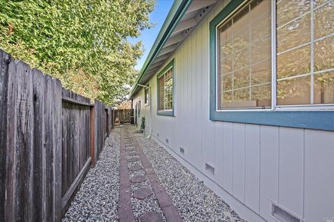 560 Walten Way, Windsor, CA 95492 photo 50