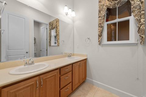672 Elderberry Loop, Vacaville, CA 95688 photo 46