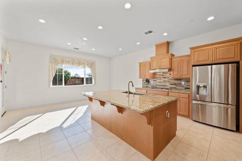 672 Elderberry Loop, Vacaville, CA 95688 photo 18