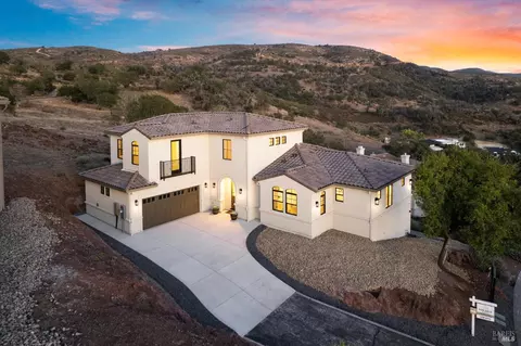 334 Alta Mesa Cir, Napa, CA 94558