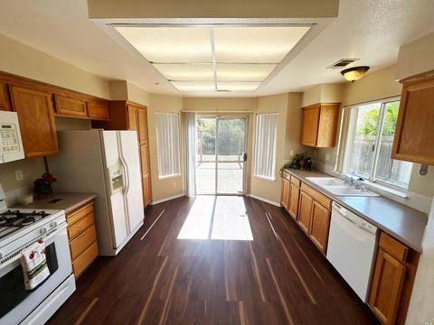 251 Clearpointe Dr, Vallejo, CA 94591 photo 6