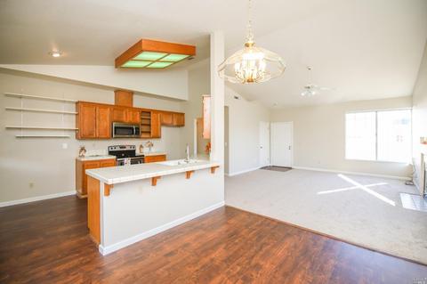 600 Fox Pointe Rd, Vacaville, CA 95687 photo 13