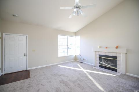 600 Fox Pointe Rd, Vacaville, CA 95687 photo 5