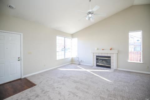 600 Fox Pointe Rd, Vacaville, CA 95687 photo 10