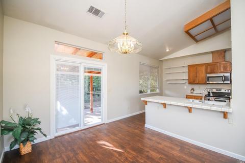 600 Fox Pointe Rd, Vacaville, CA 95687 photo 12