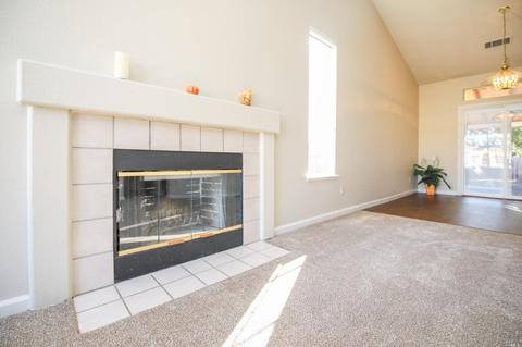 600 Fox Pointe Rd, Vacaville, CA 95687 photo 8