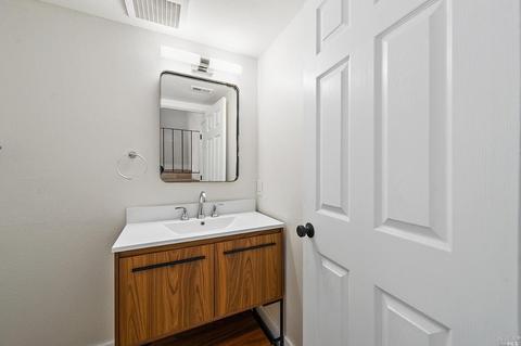 150 Wood Ct, Vallejo, CA 94591 photo 25
