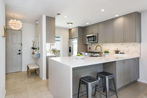 9 Thoreau Cir, Mill Valley, CA 94941 photo 3