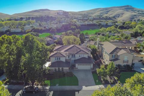 1867 Landmark Dr, Vallejo, CA 94591 photo 1