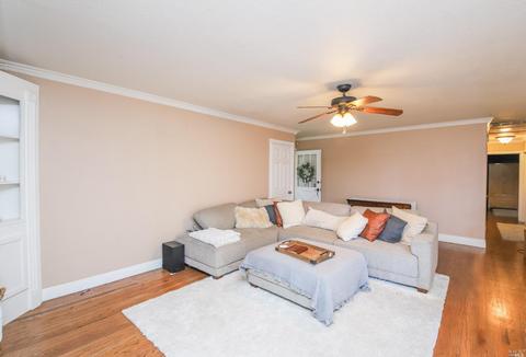462 Buckeye St, Vacaville, CA 95688 photo 4
