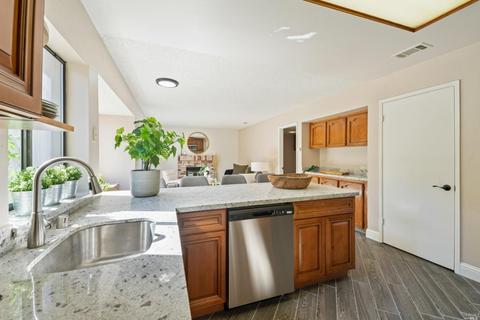 284 Cadloni Ln, Vallejo, CA 94591 photo 24