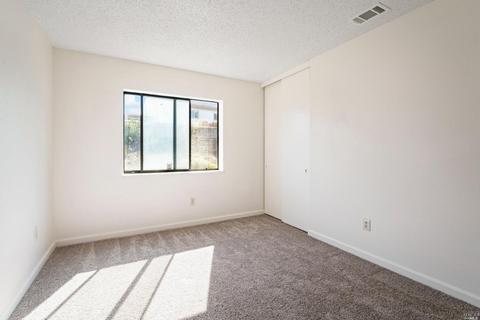 284 Cadloni Ln, Vallejo, CA 94591 photo 33
