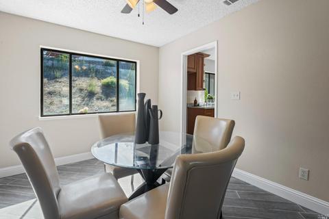 284 Cadloni Ln, Vallejo, CA 94591 photo 19