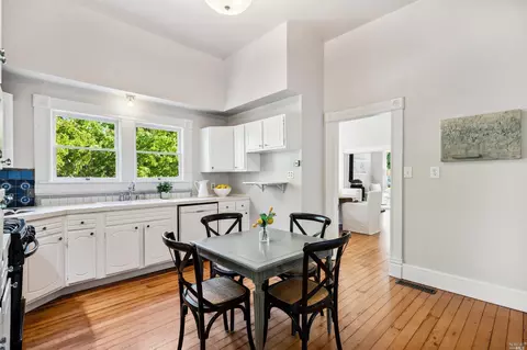 1206 Oak St, Napa, CA 94559 photo 10