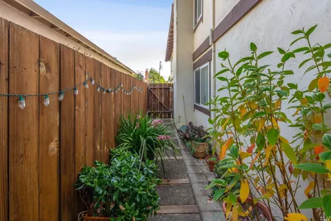 1129 3rd St, Novato, CA 94945 photo 8